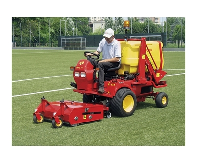 Gianni Ferrari műfű fenntartó gép