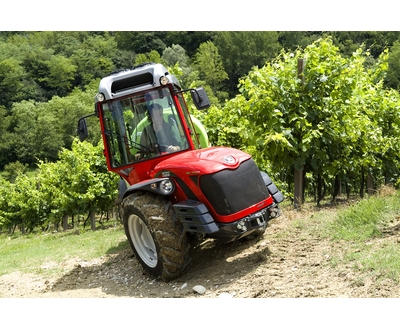 Antonio Carraro SRX keskeny nyomtávú, törzscsuklós traktorok