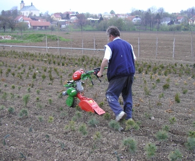 Agria 3100 egykerekű traktor
