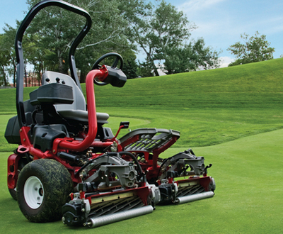 Toro Greensmaster TriFlex Hybrid hengerkéses fűnyírók