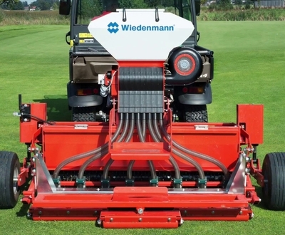 Wiedenmann Terra Float Air szellőztető-felülvető berendezés